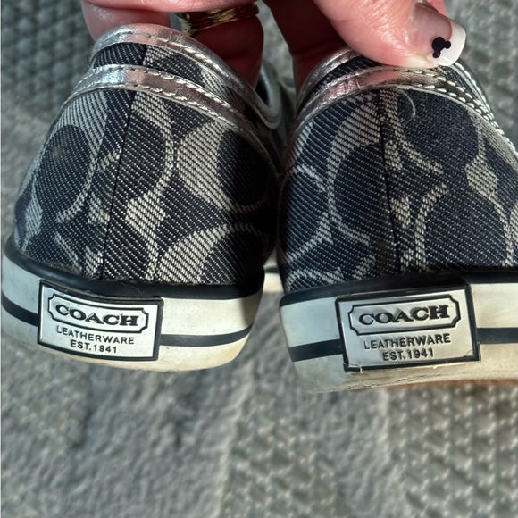 Coach shoes - Picture 3 of 5